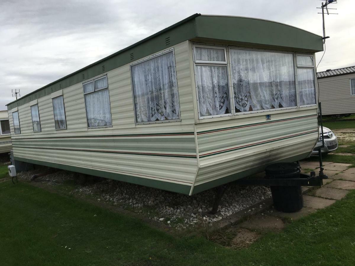 Taylor'S Caravan Holiday'S 9 Berth Villa Ingoldmells Exterior photo